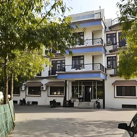 Hotel Amrapali Джайпур Екстериор снимка