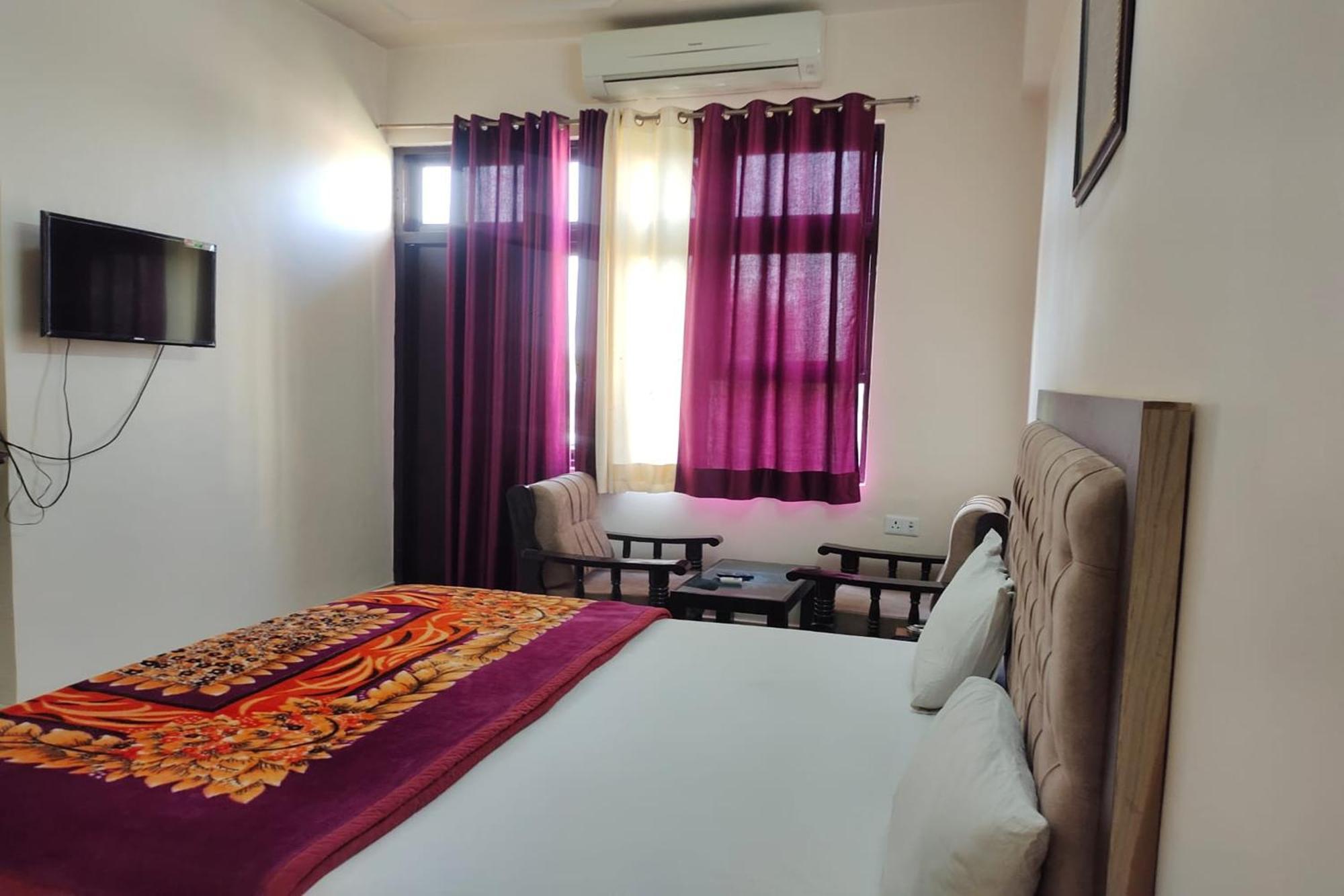 Hotel Amrapali Джайпур Екстериор снимка