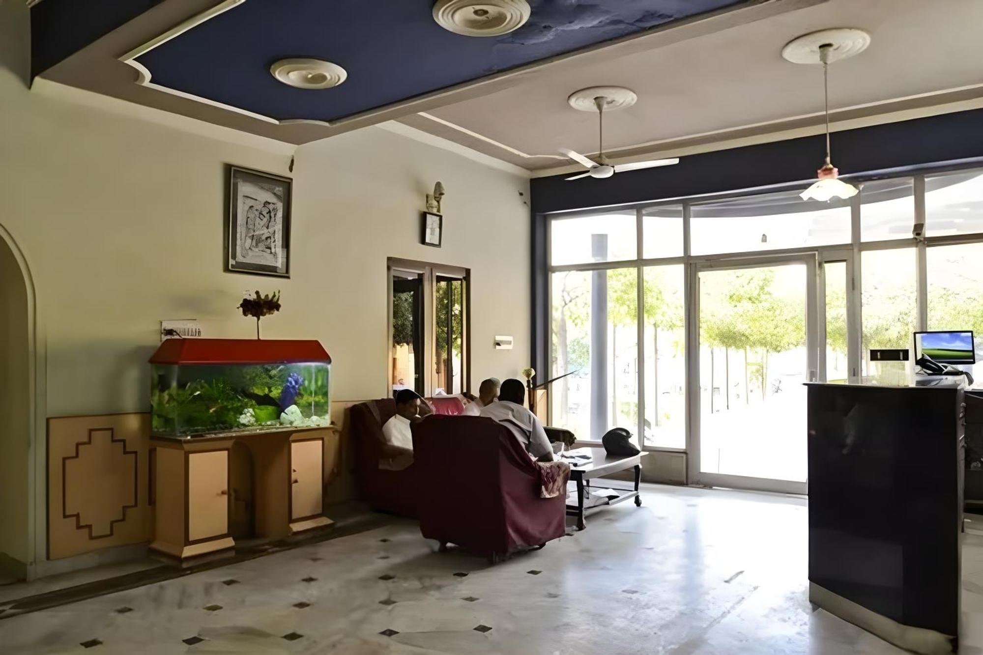 Hotel Amrapali Джайпур Екстериор снимка